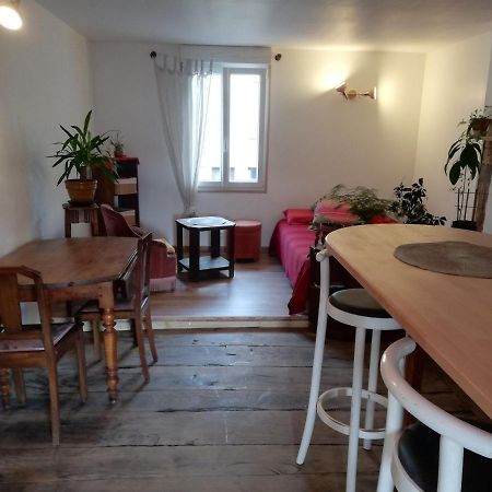 Studio Cosy Uzerche Luaran gambar